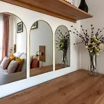 Golden Deluxe Old Town, Terrace, High Standard, 2 Rooms