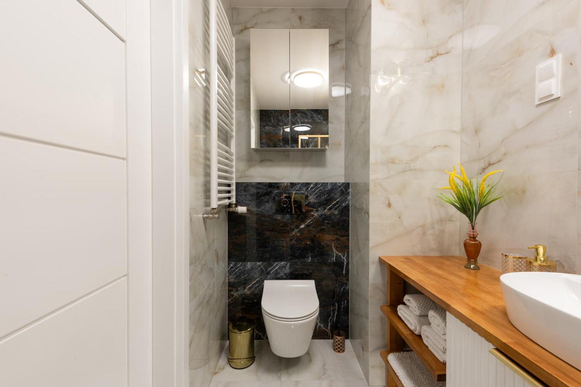 Golden Deluxe Old Town, Terrace, High Standard, 2