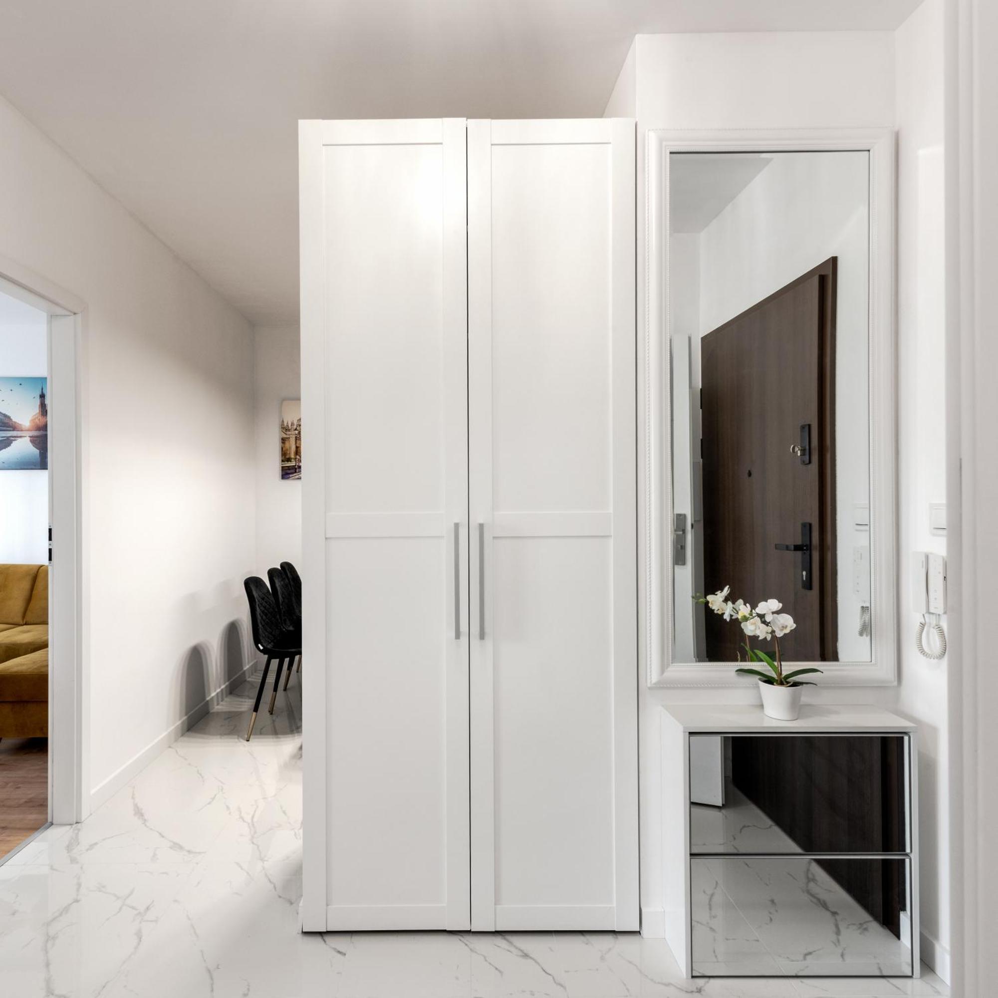 Golden Deluxe Old Town, Terrace, High Standard, 2 Apartament